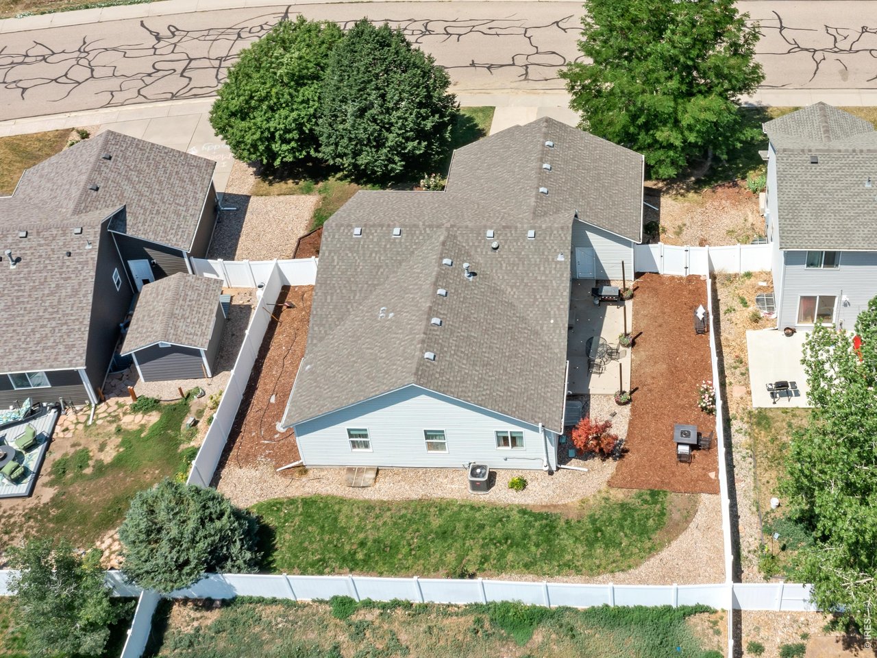6912 Carlyle Ln