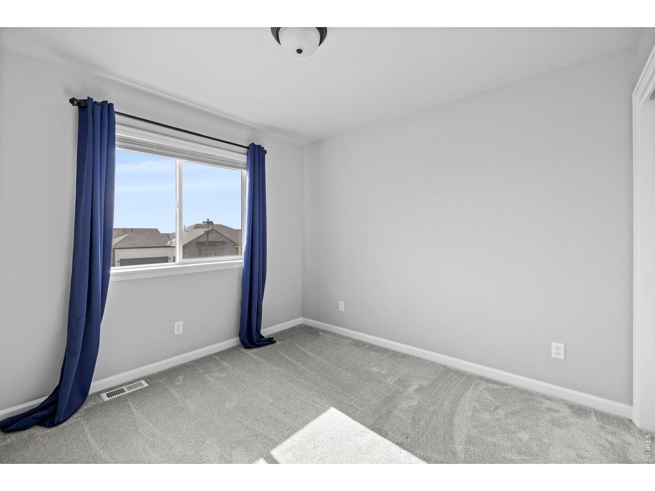 356 Bluestar Dr