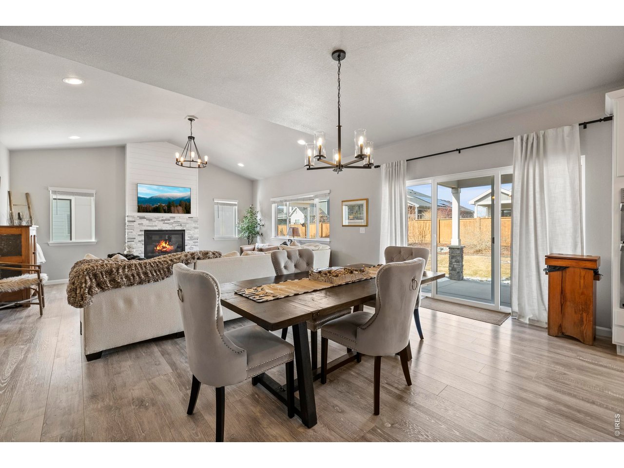 356 Bluestar Dr