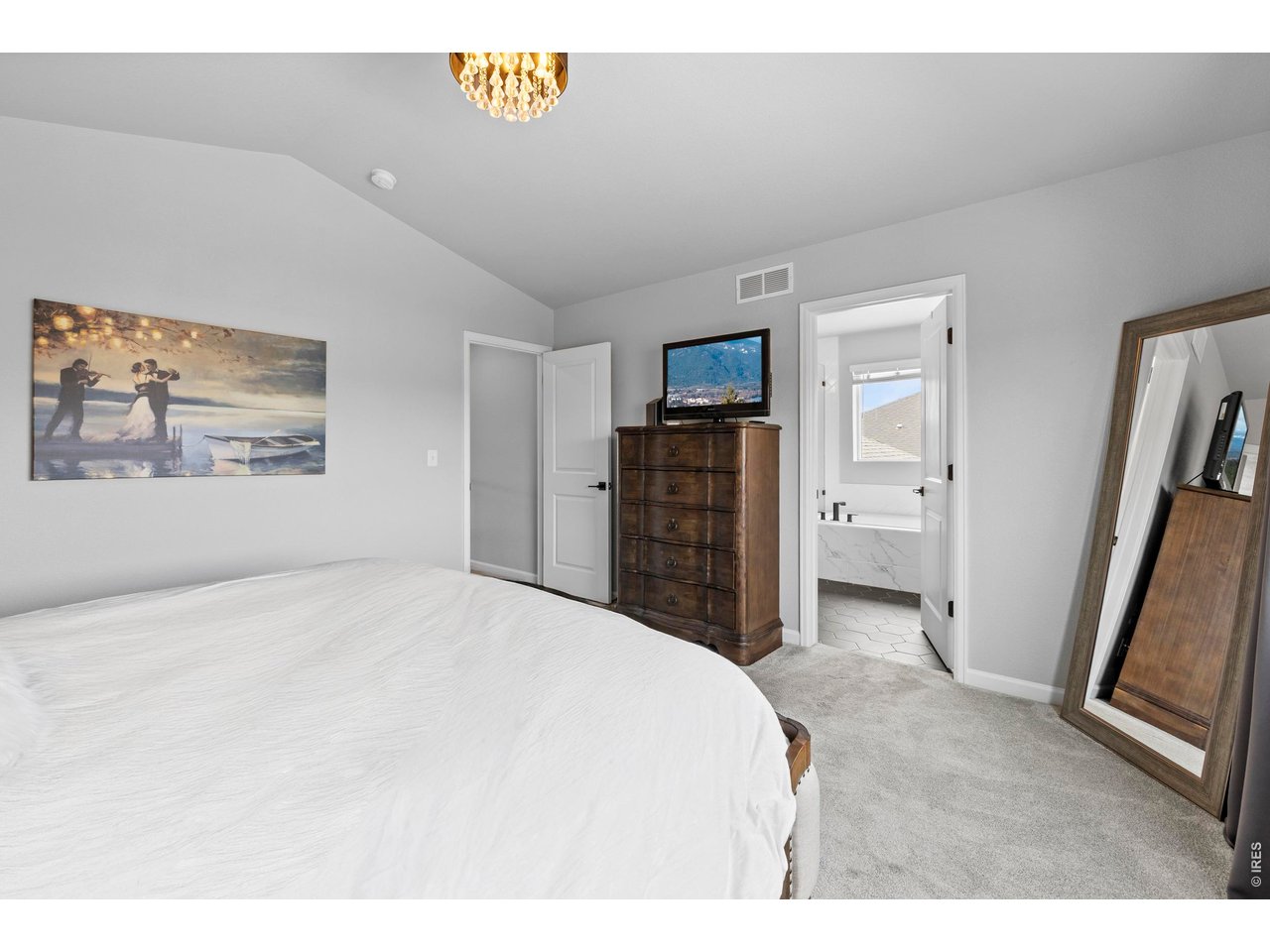 356 Bluestar Dr