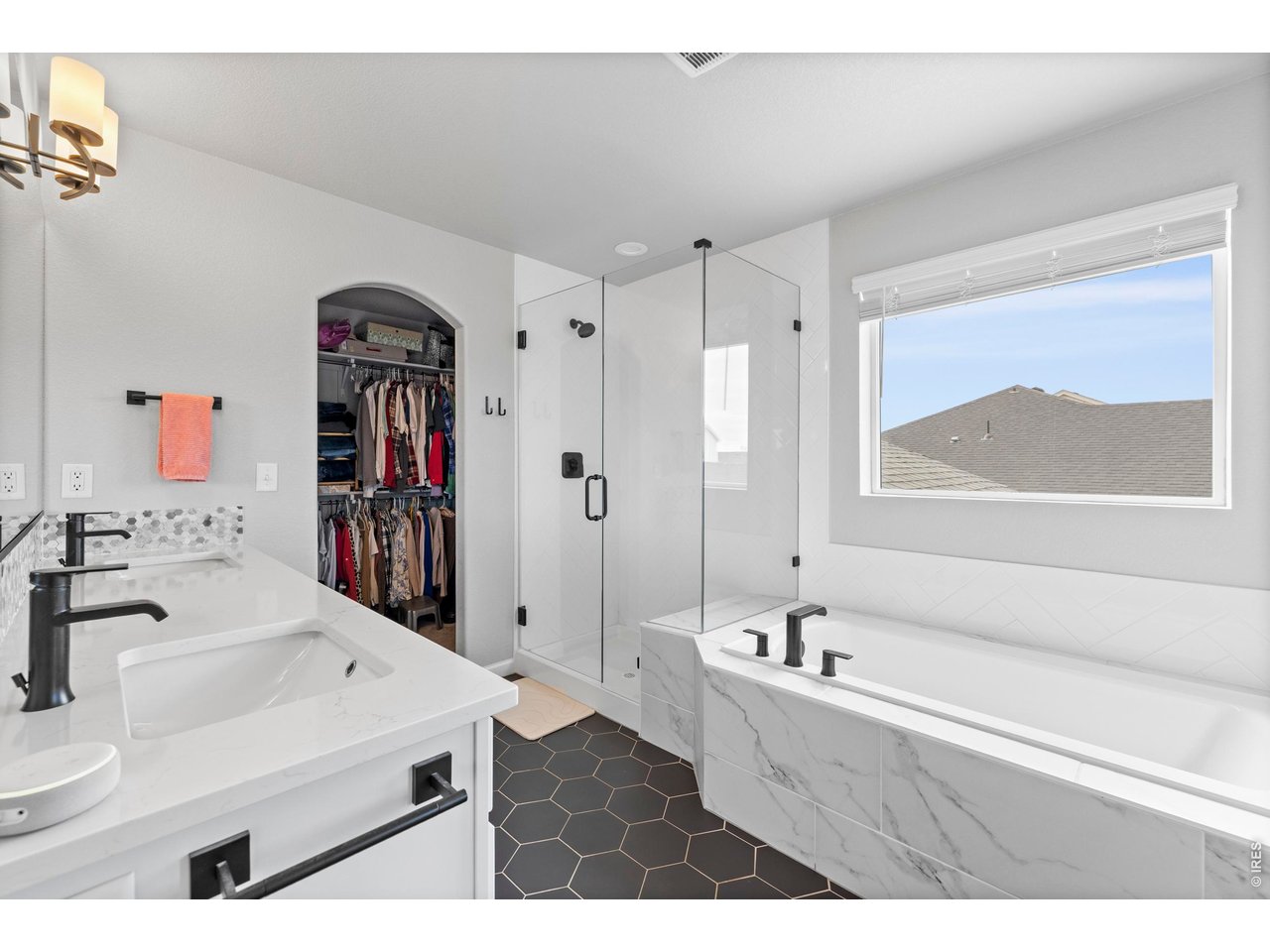 356 Bluestar Dr