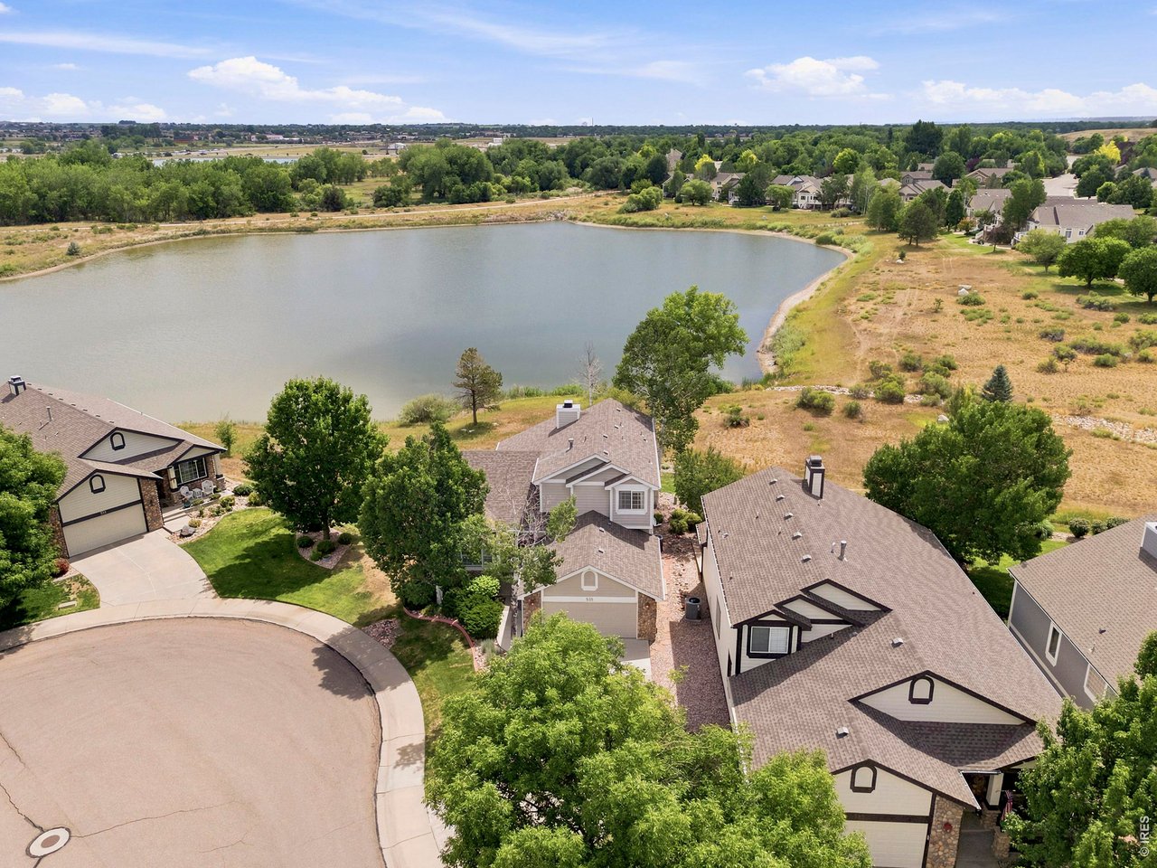 535 Lakeside Pl