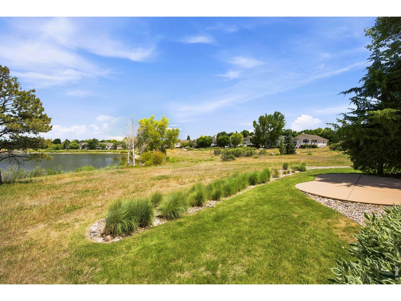 535 Lakeside Pl