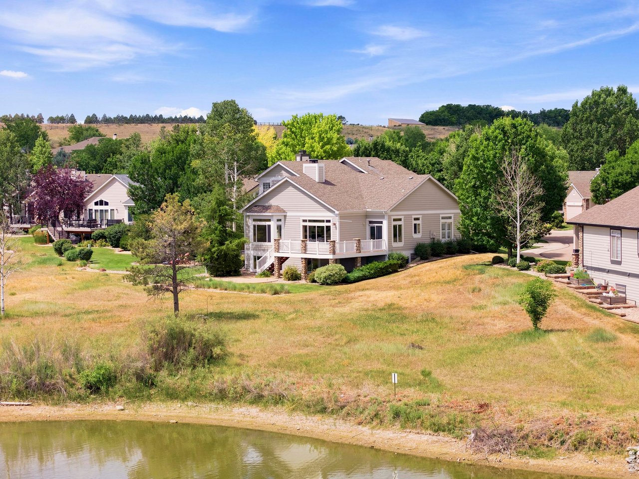 535 Lakeside Pl