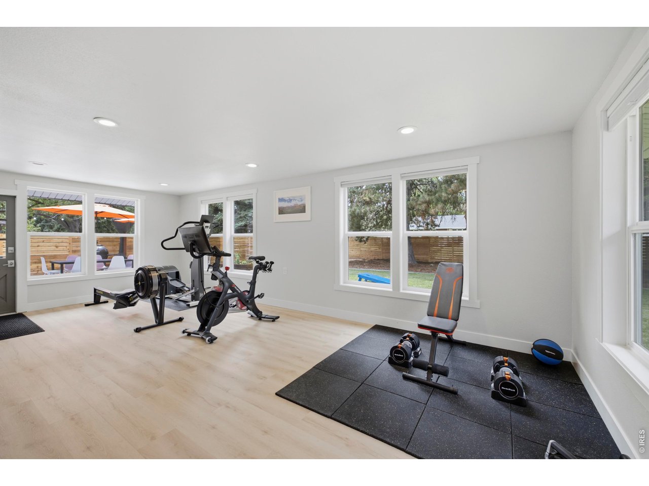 1433 Pikes Peak Ave