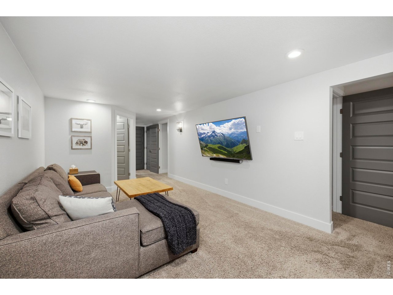 1433 Pikes Peak Ave