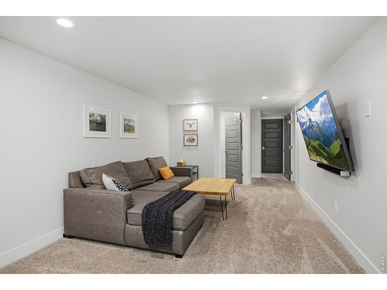 1433 Pikes Peak Ave