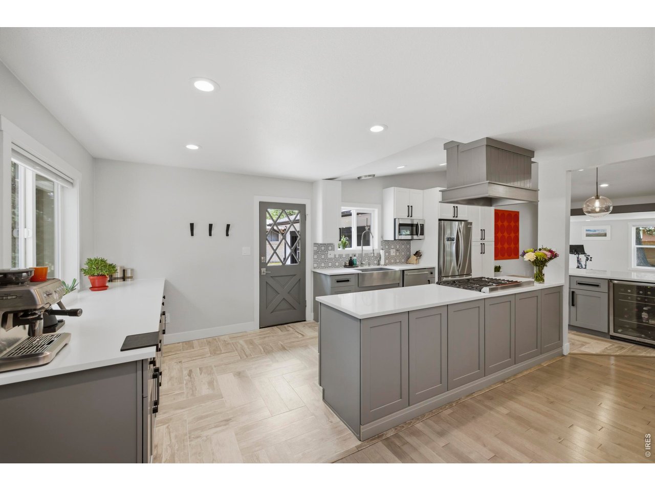 1433 Pikes Peak Ave