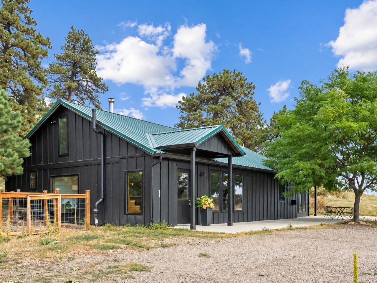 511 Green Mountain Dr