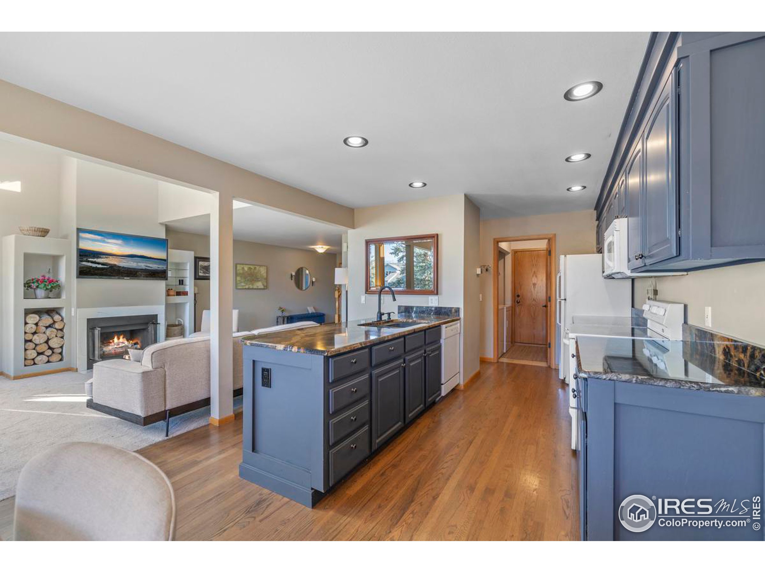 1455 Raven Cir Unit: E