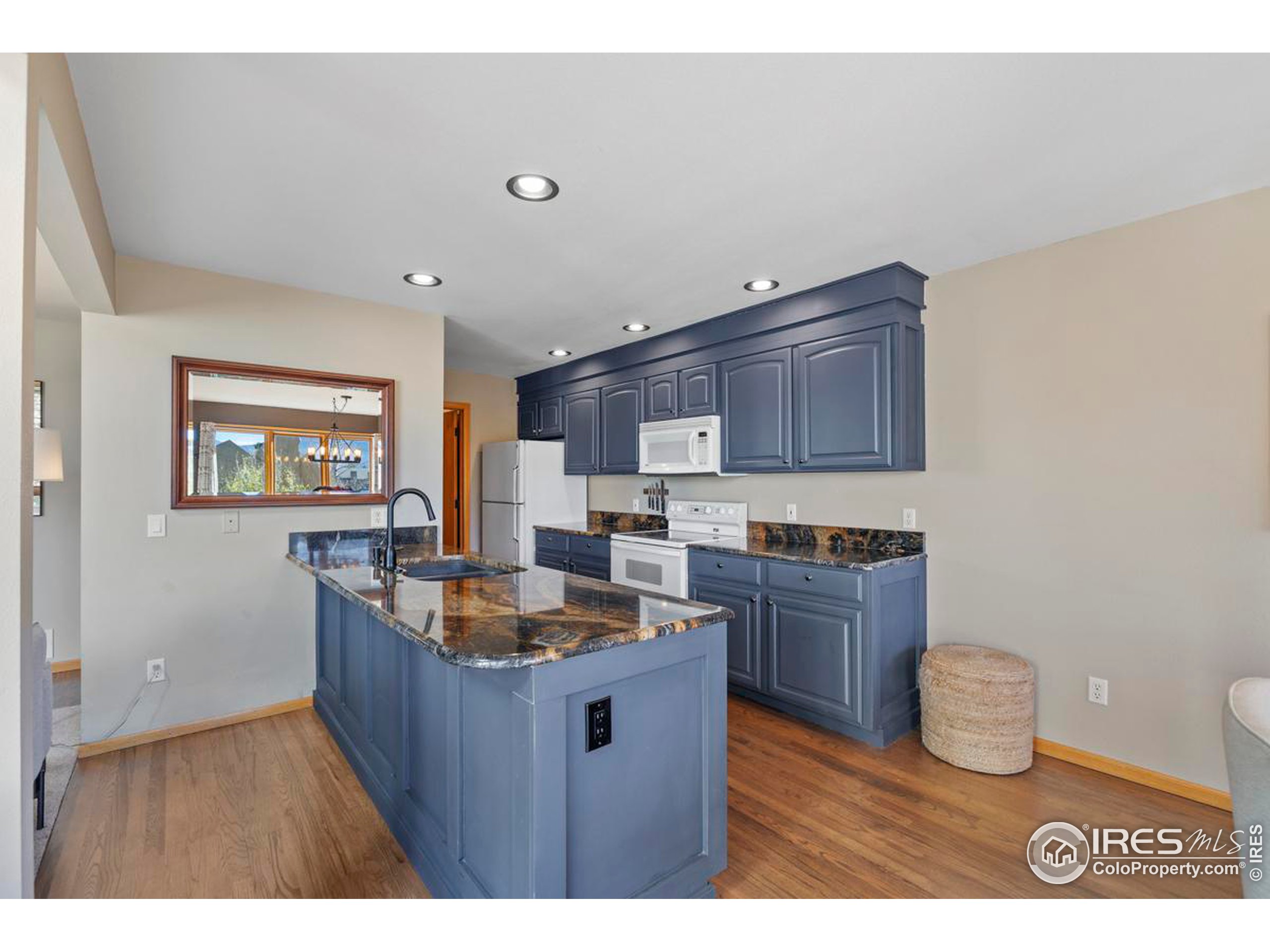 1455 Raven Cir Unit: E