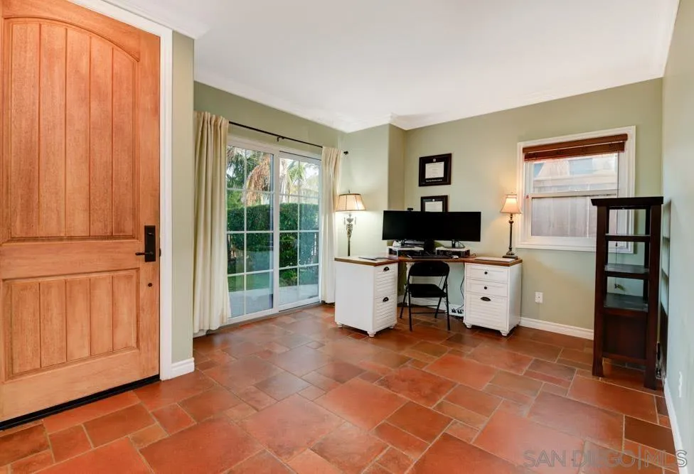 1056 Chalcedony