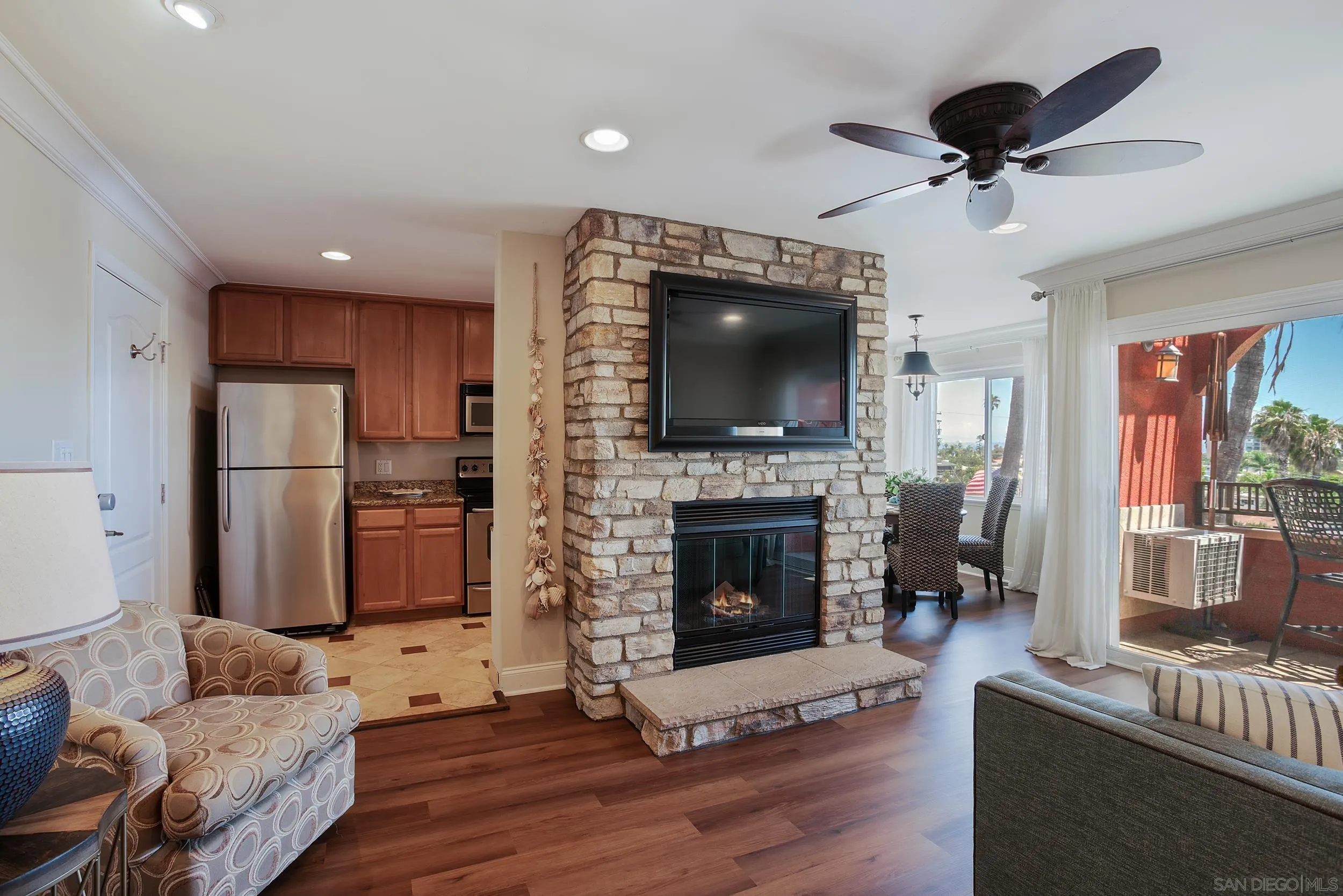 840 Turquoise St Unit 304