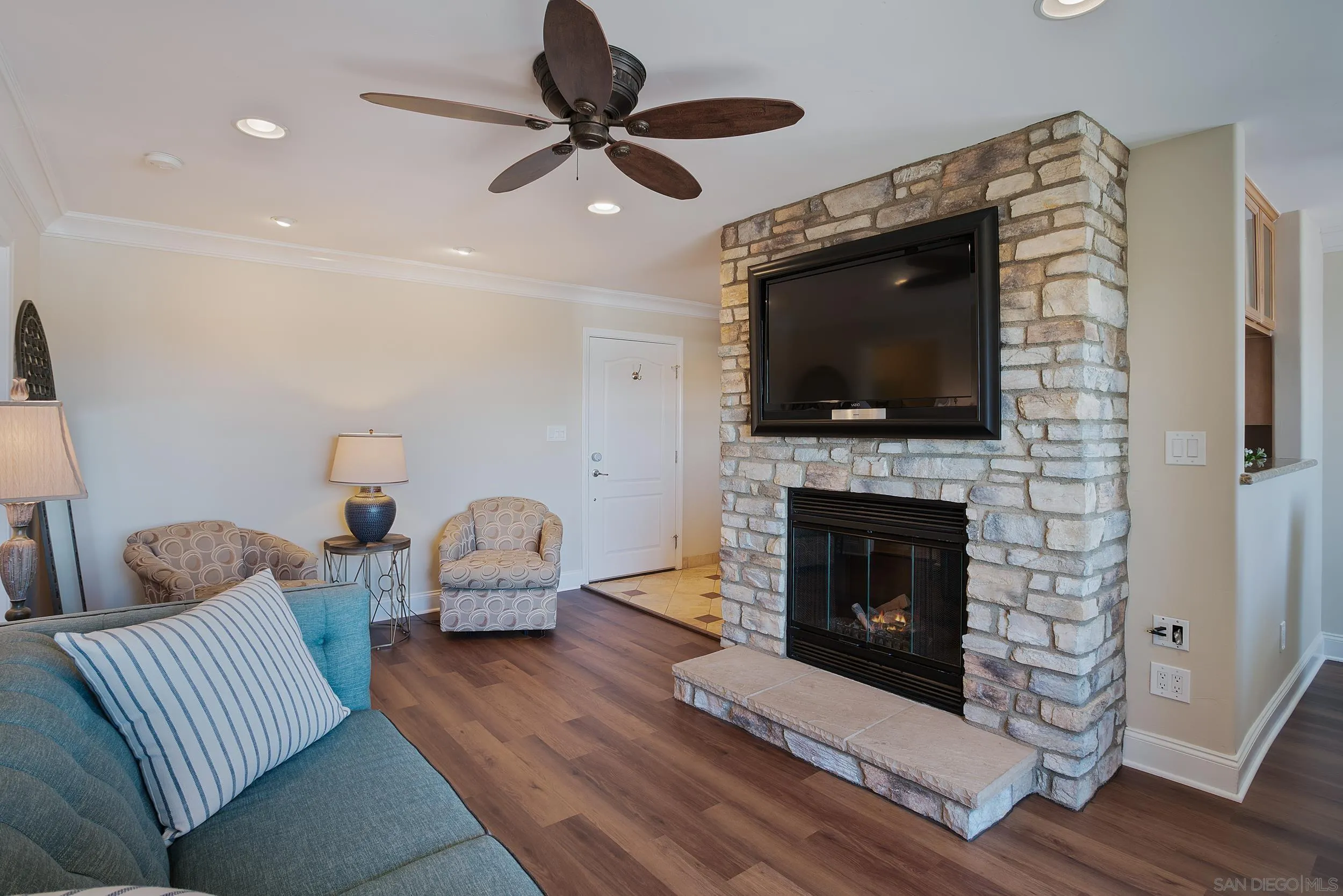 840 Turquoise St Unit 304