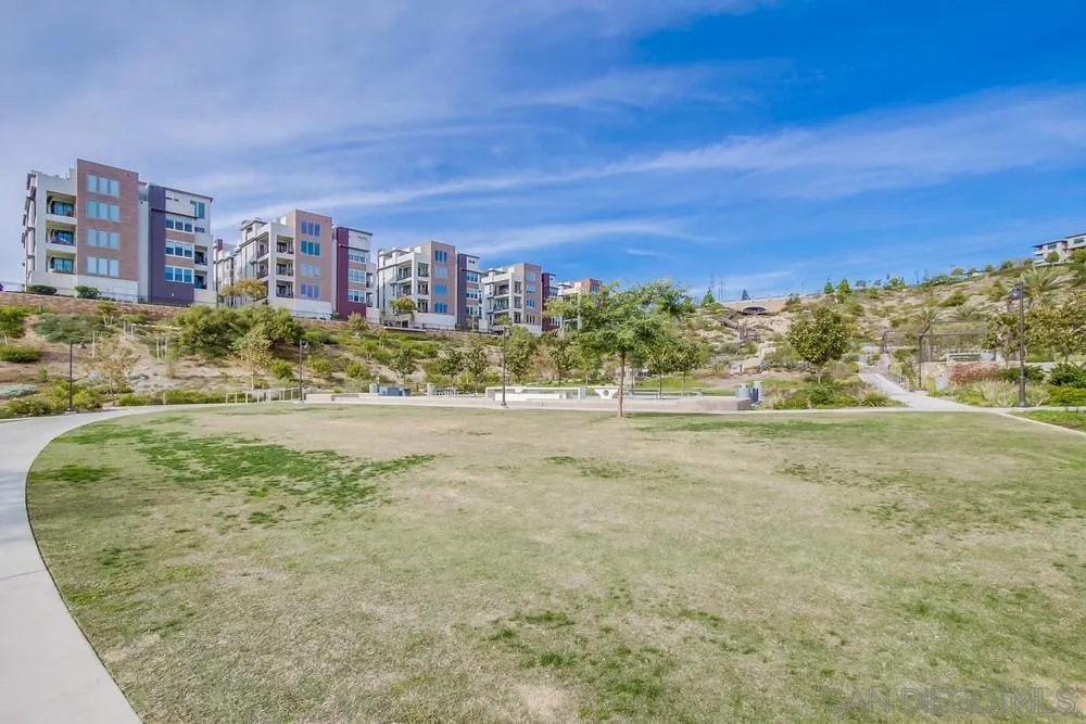 7867 Modern Oasis Dr