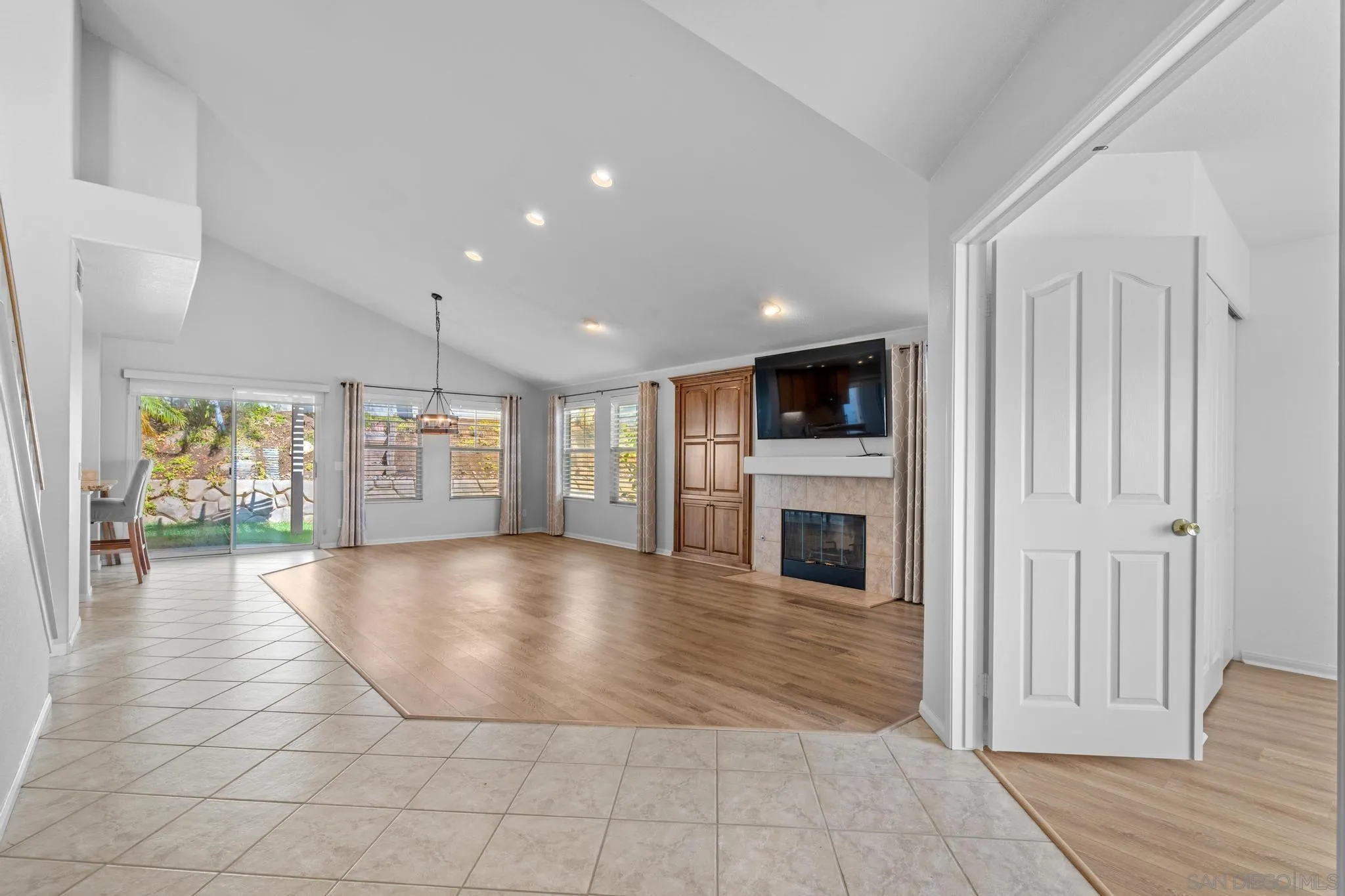 2028 Boulders Rd