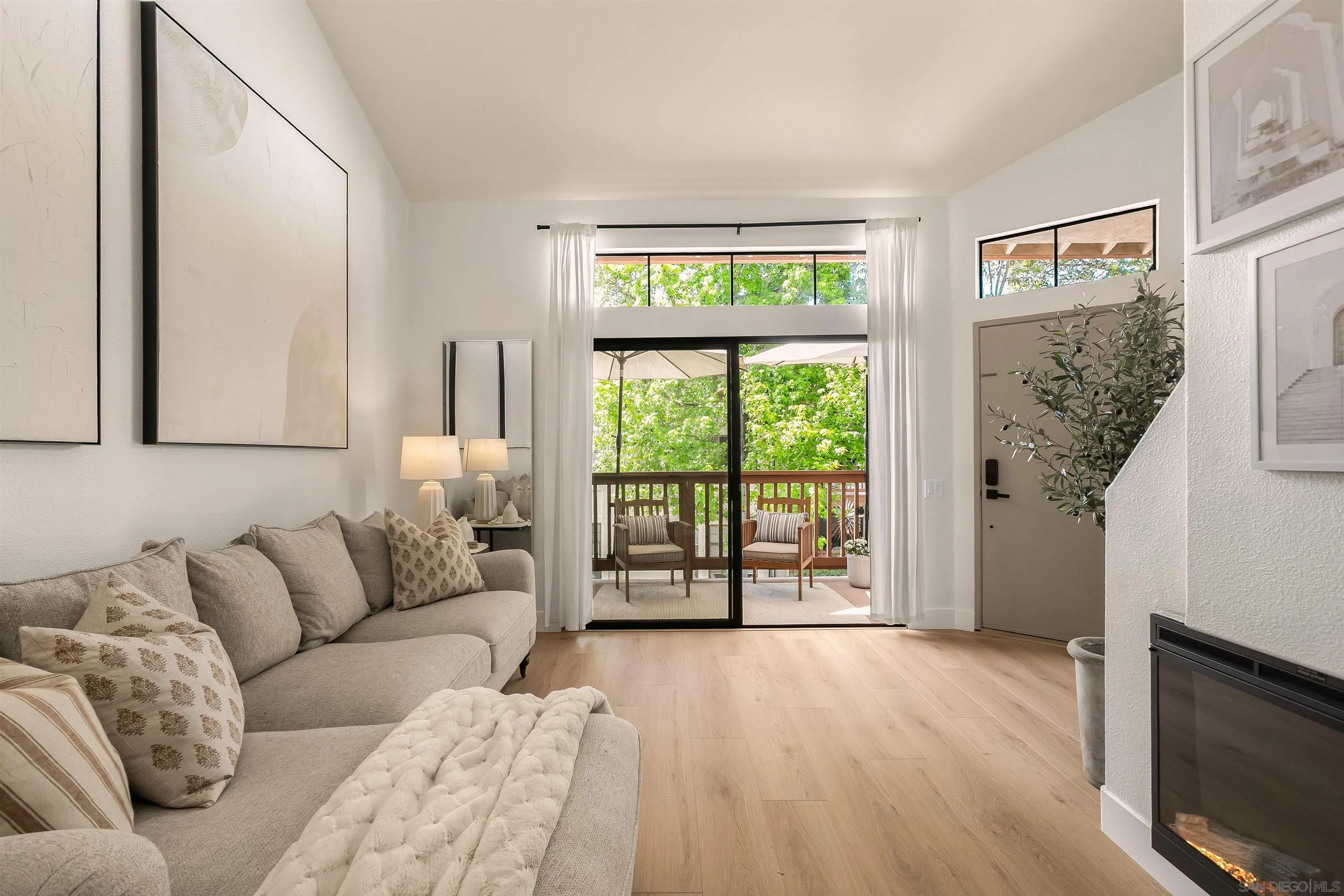 4049 Carmel View Rd Unit 82