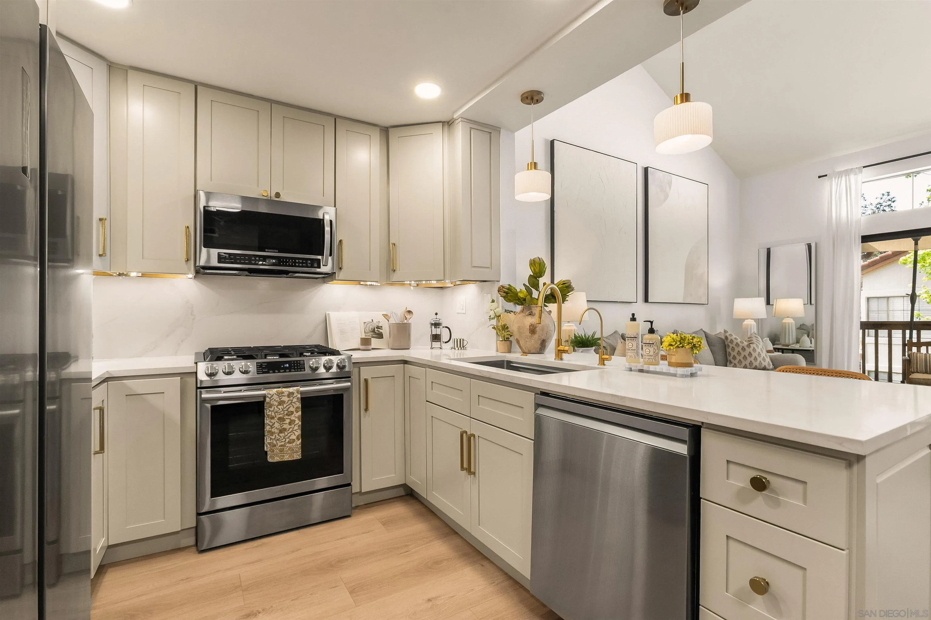 4049 Carmel View Rd Unit 82