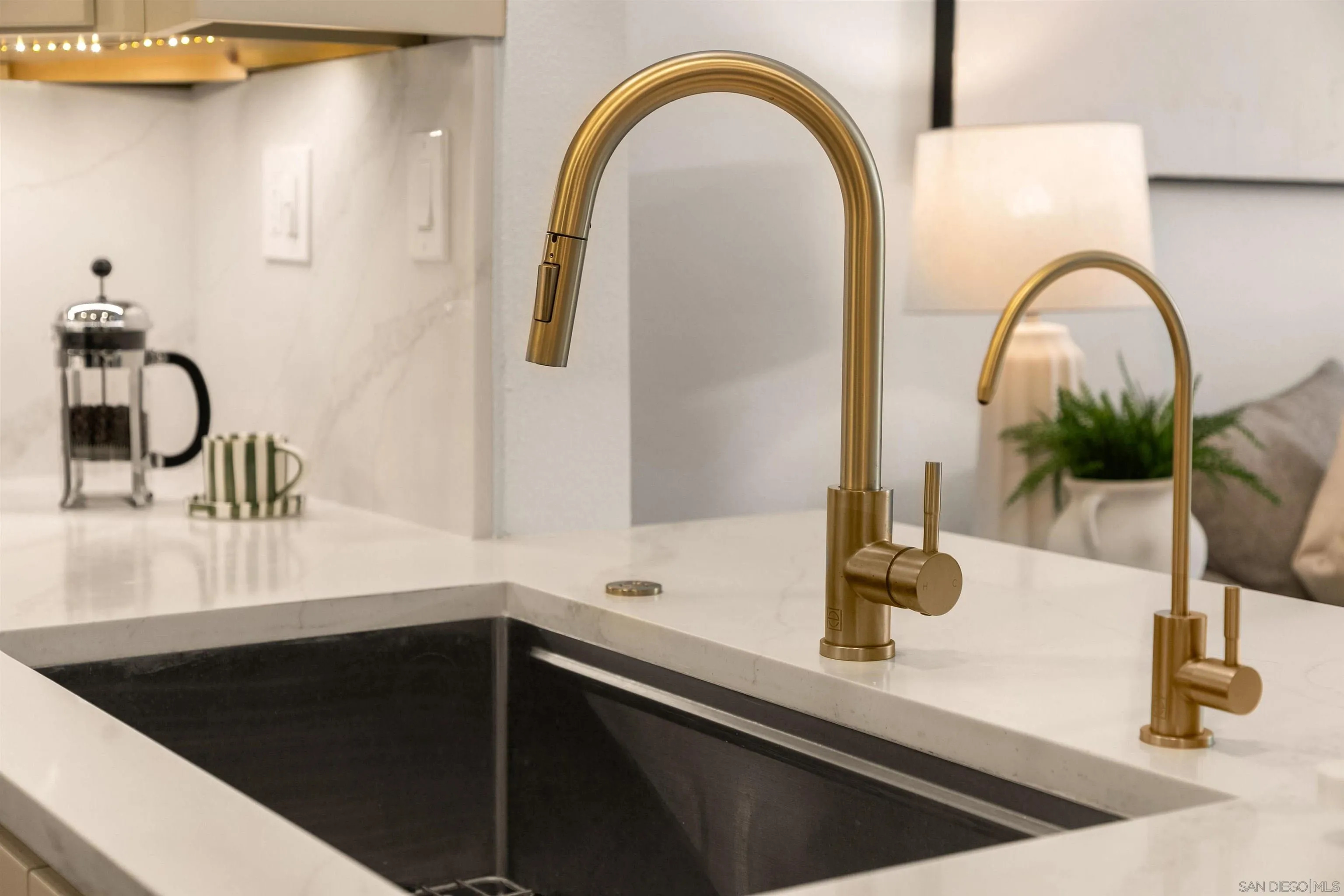 4049 Carmel View Rd Unit 82