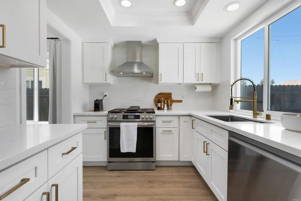 4576 Mariners Bay
