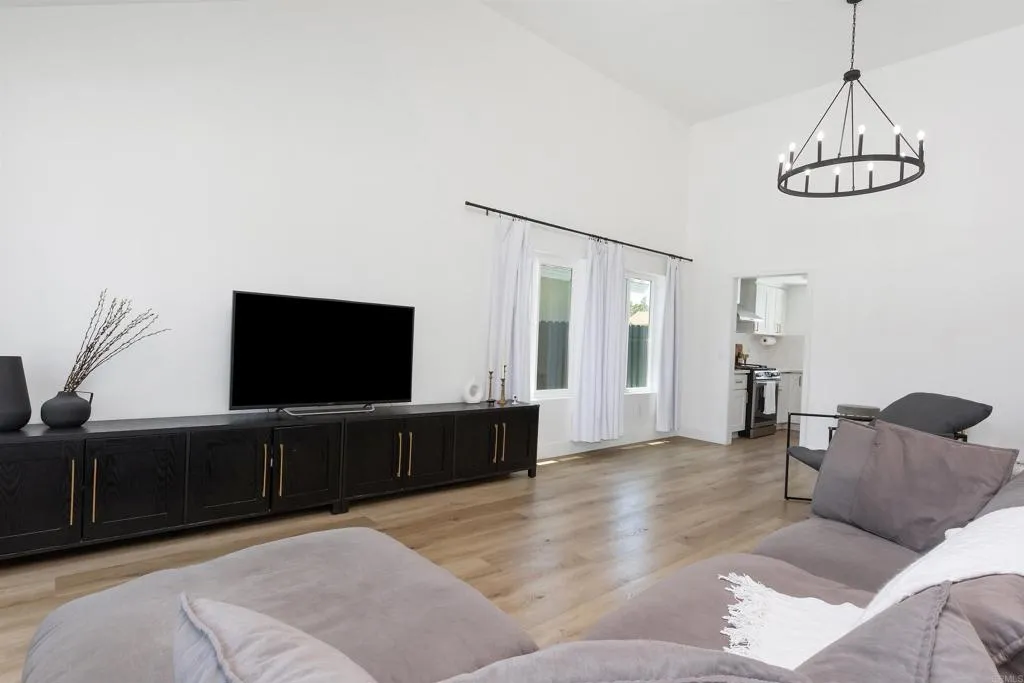 4576 Mariners Bay