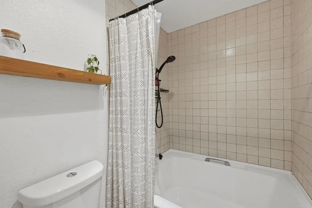 2372 Altisma Way Unit C