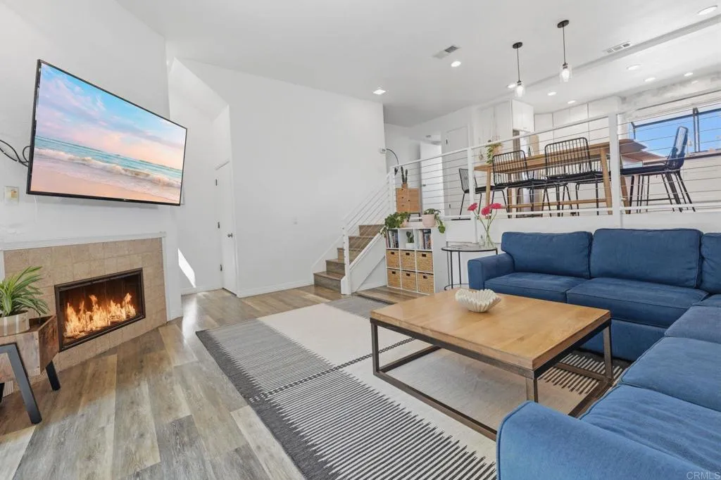 2372 Altisma Way Unit C