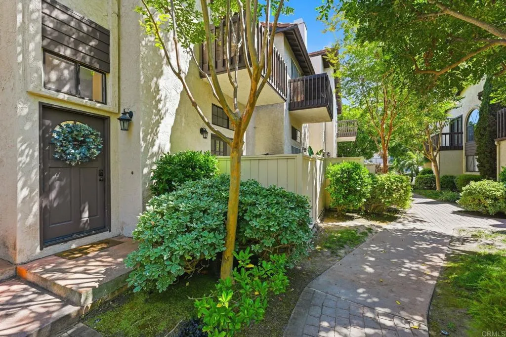 2372 Altisma Way Unit C