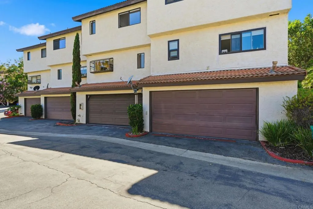 2372 Altisma Way Unit C