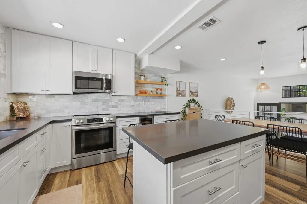2372 Altisma Way Unit C