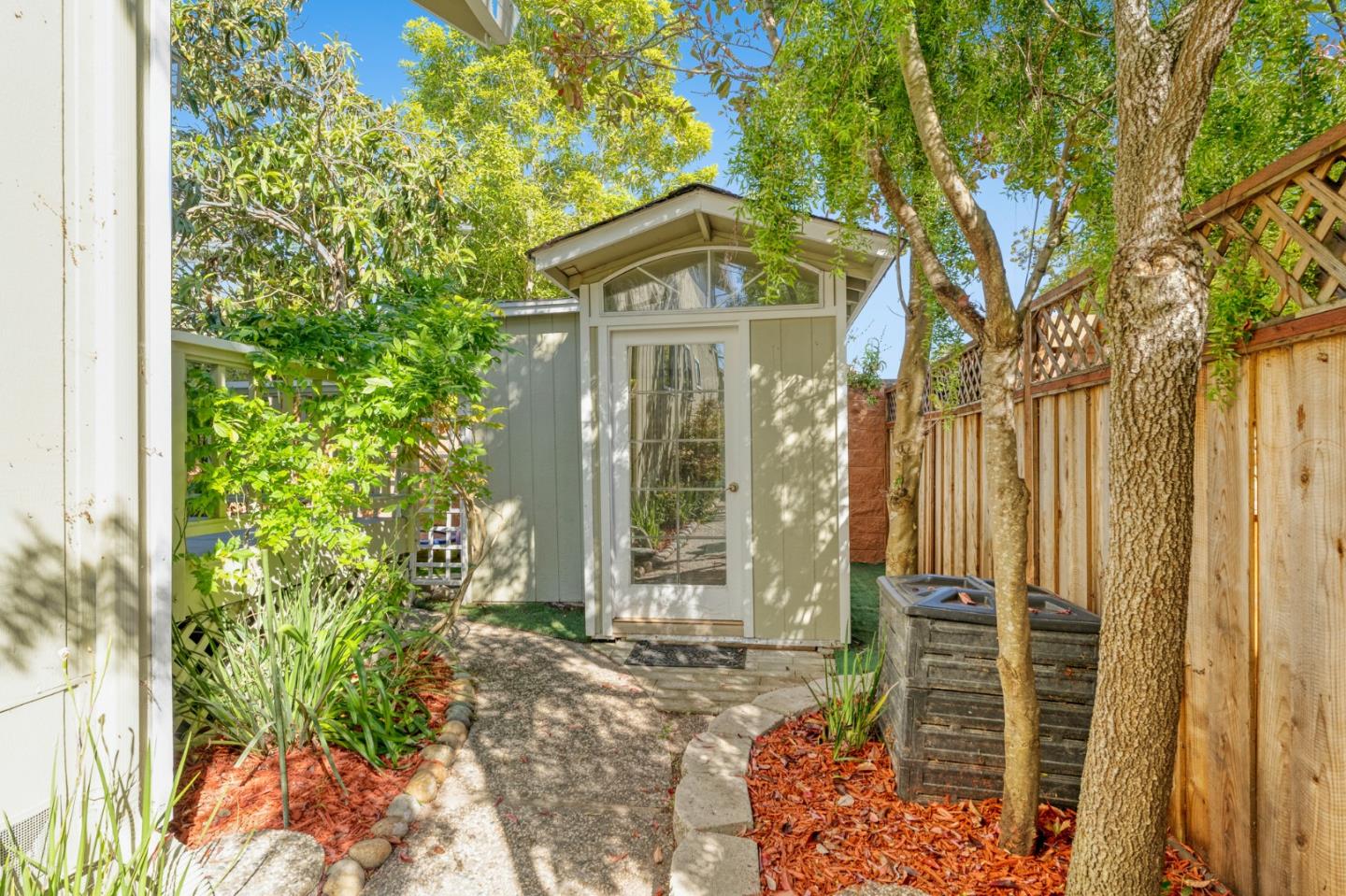 106 Madeline DR