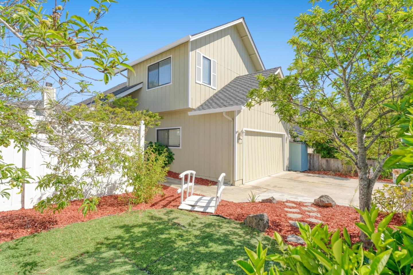 106 Madeline DR