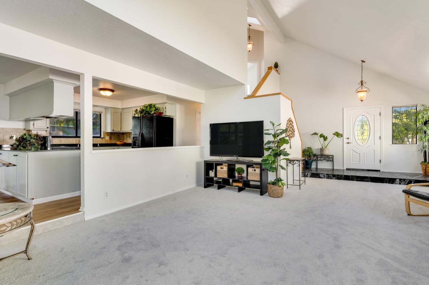 106 Madeline DR