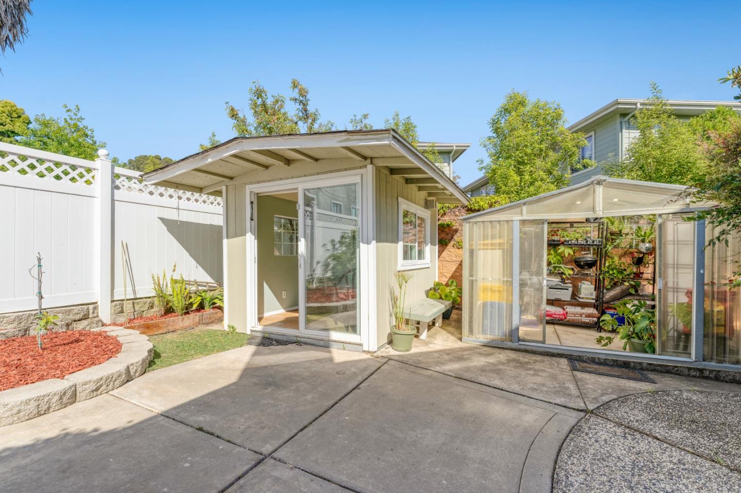 106 Madeline DR