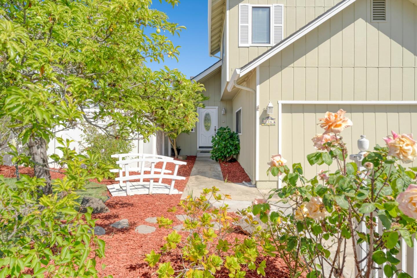 106 Madeline DR
