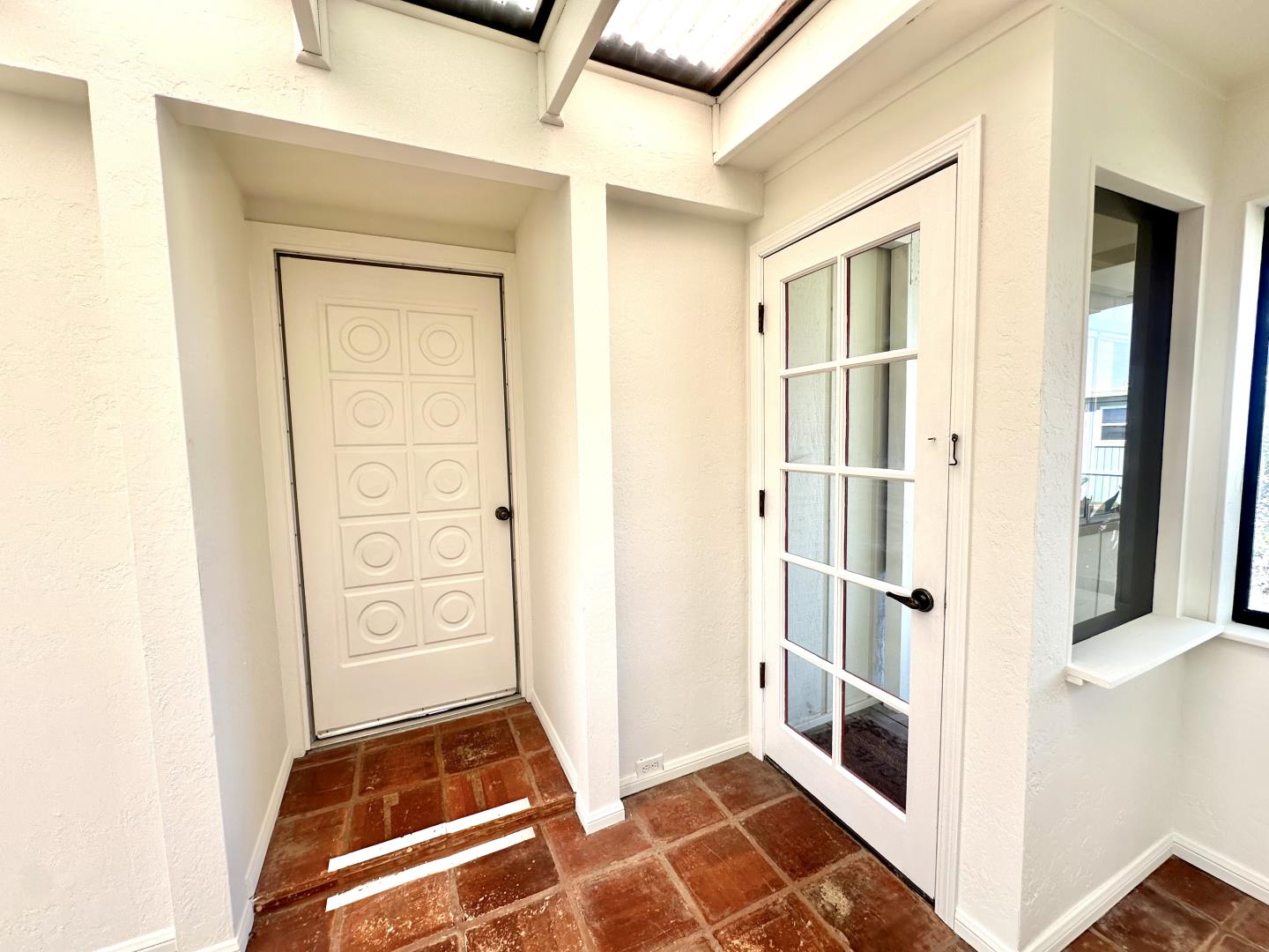 2395 Delaware Avenue Unit: 39