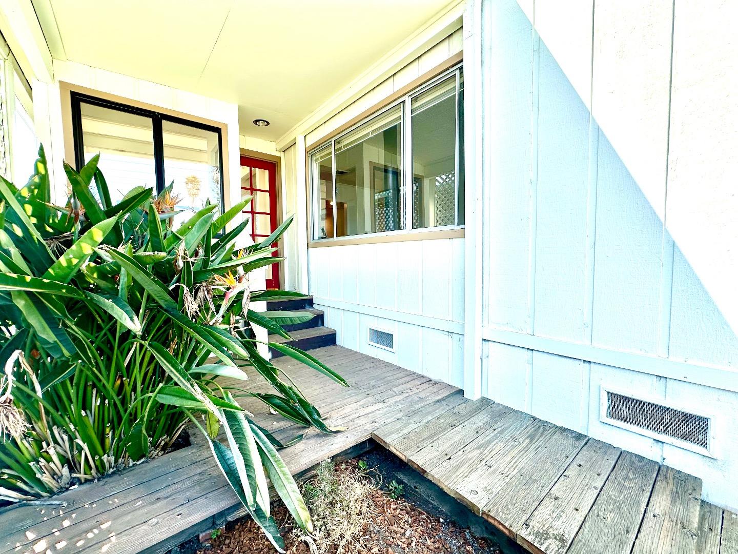 2395 Delaware Avenue Unit: 39