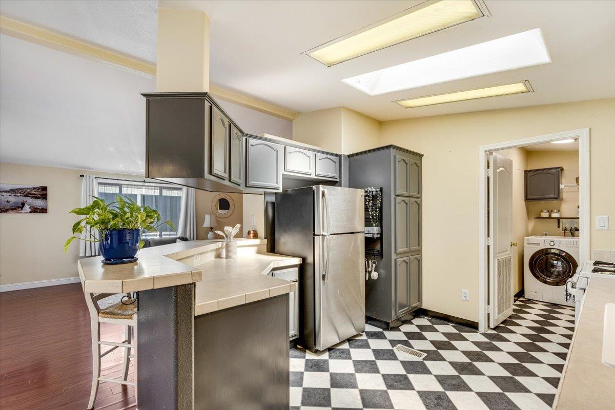 444 Whispering Pines Drive Unit: 18