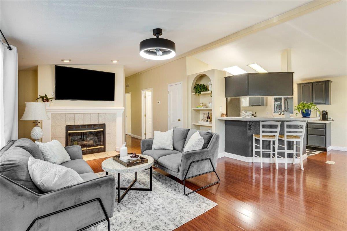 444 Whispering Pines Drive Unit: 18