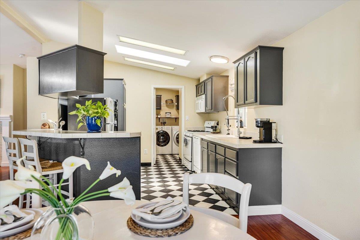 444 Whispering Pines Drive Unit: 18