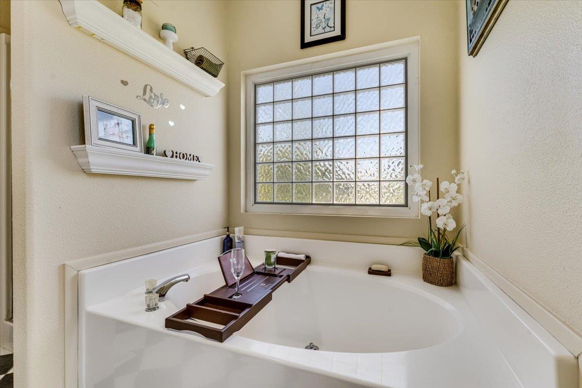 444 Whispering Pines Drive Unit: 18