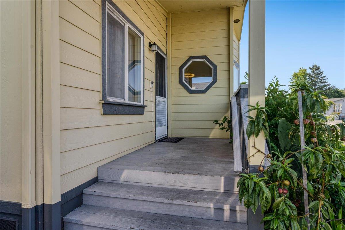 444 Whispering Pines Drive Unit: 18
