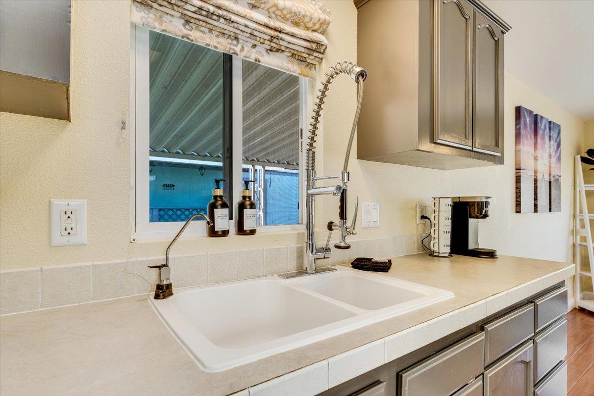 444 Whispering Pines Drive Unit: 18