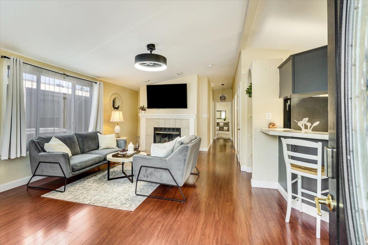 444 Whispering Pines Drive Unit: 18