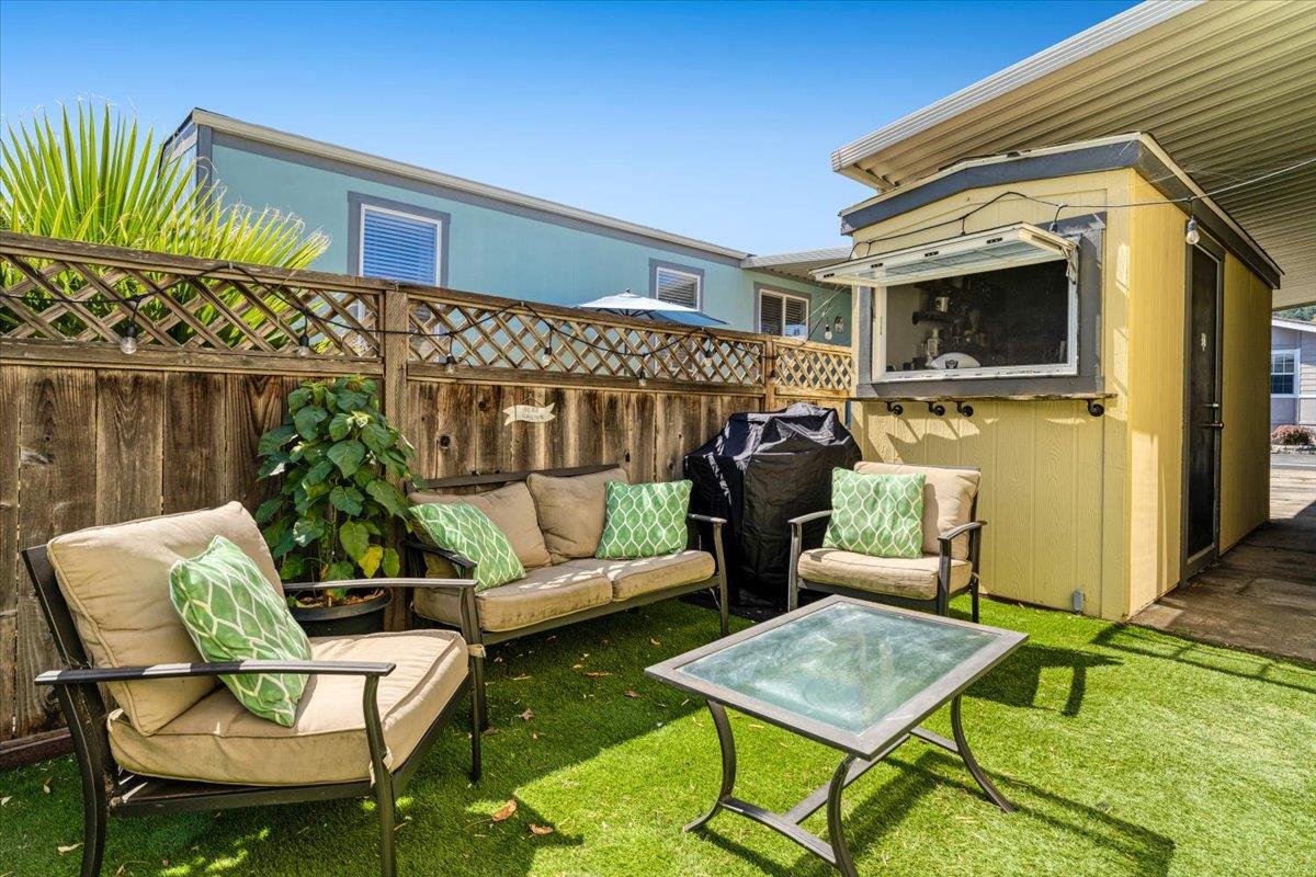 444 Whispering Pines Drive Unit: 18