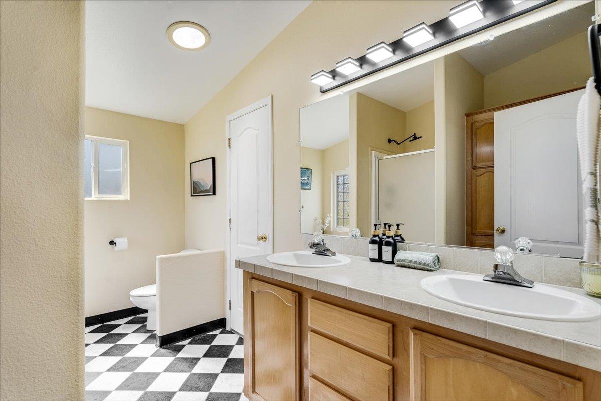 444 Whispering Pines Drive Unit: 18