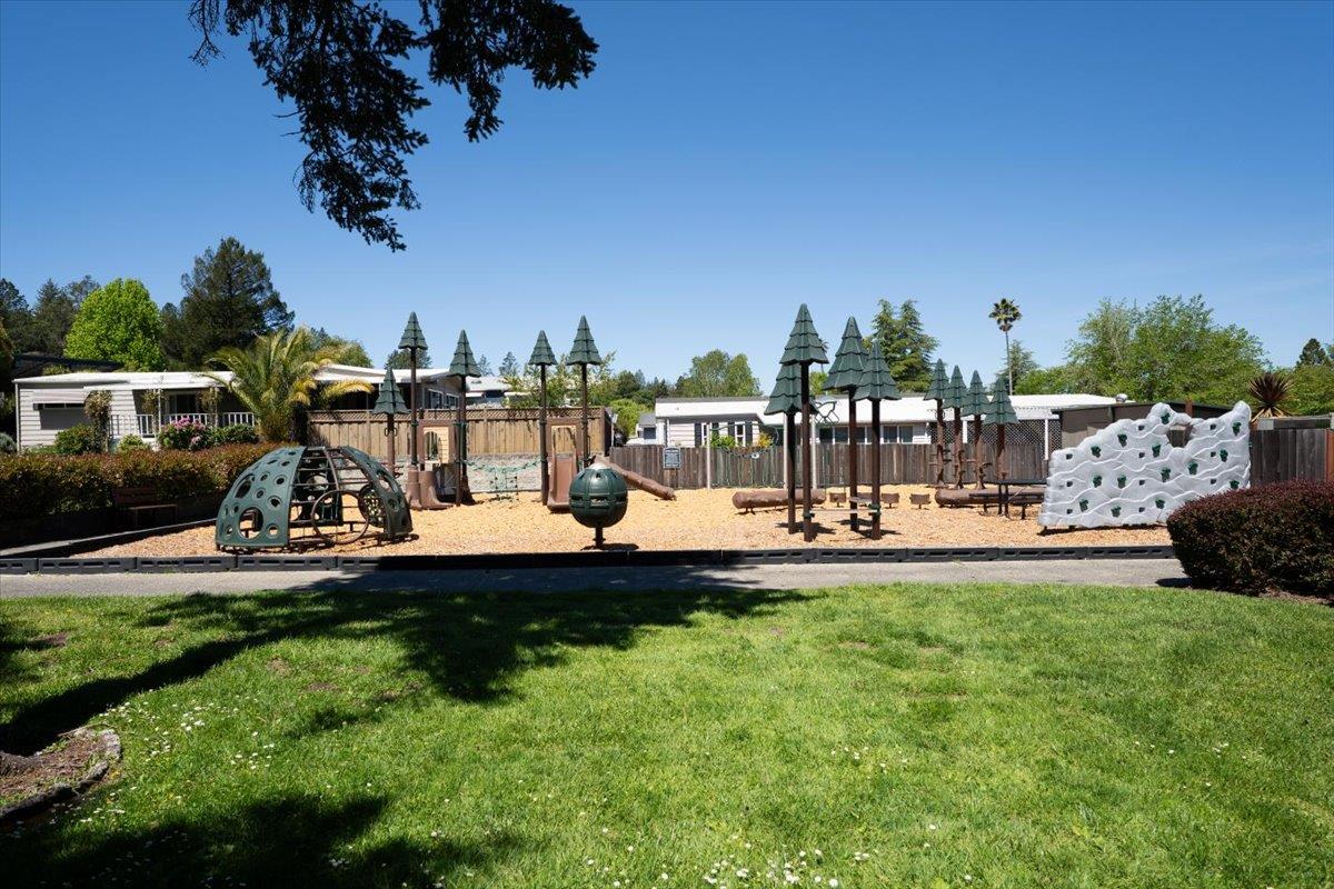 444 Whispering Pines Drive Unit: 18