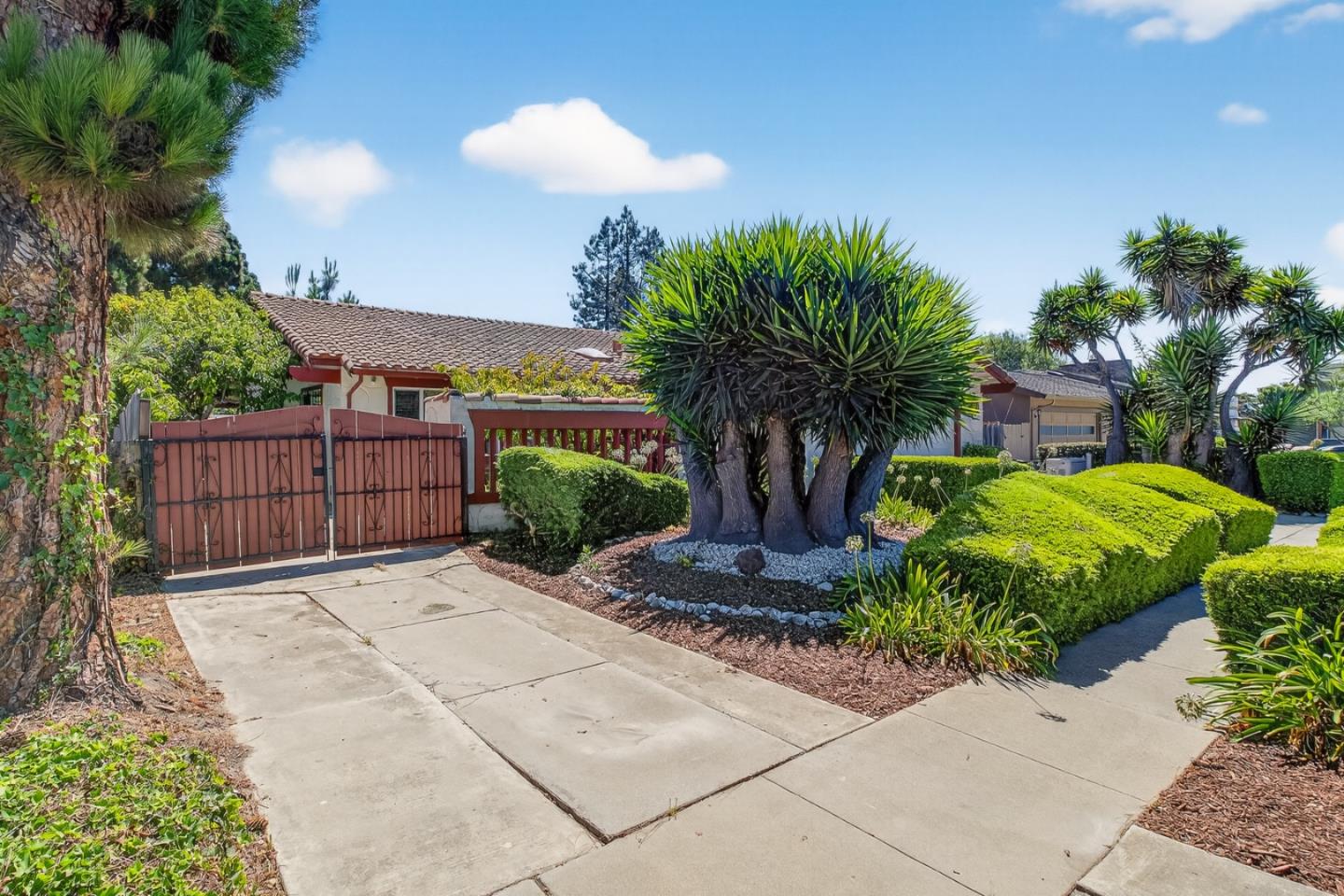 1101 Greenwood Place