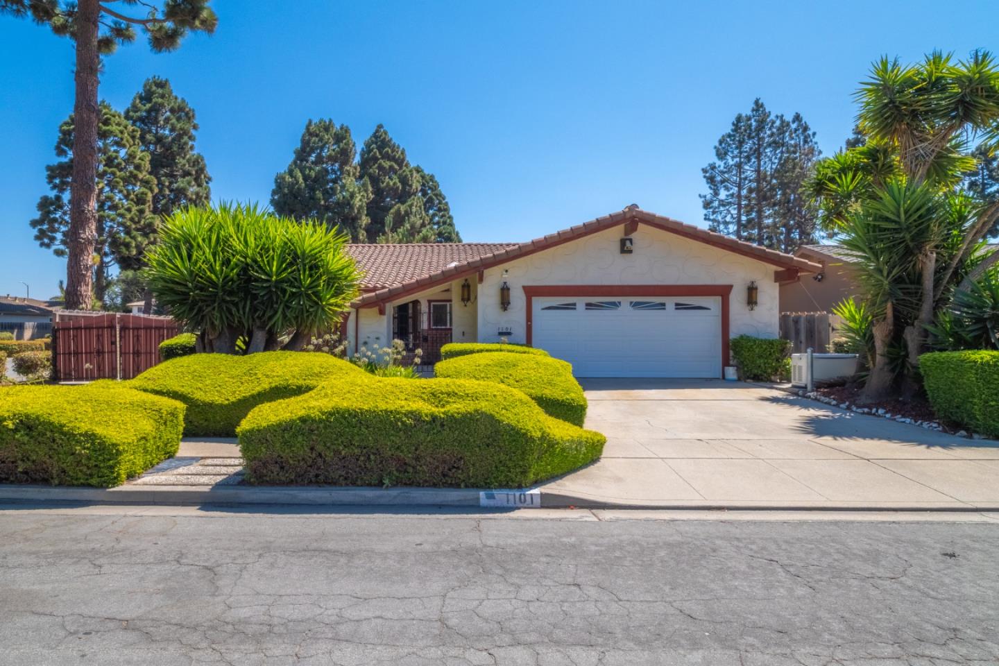 1101 Greenwood Place