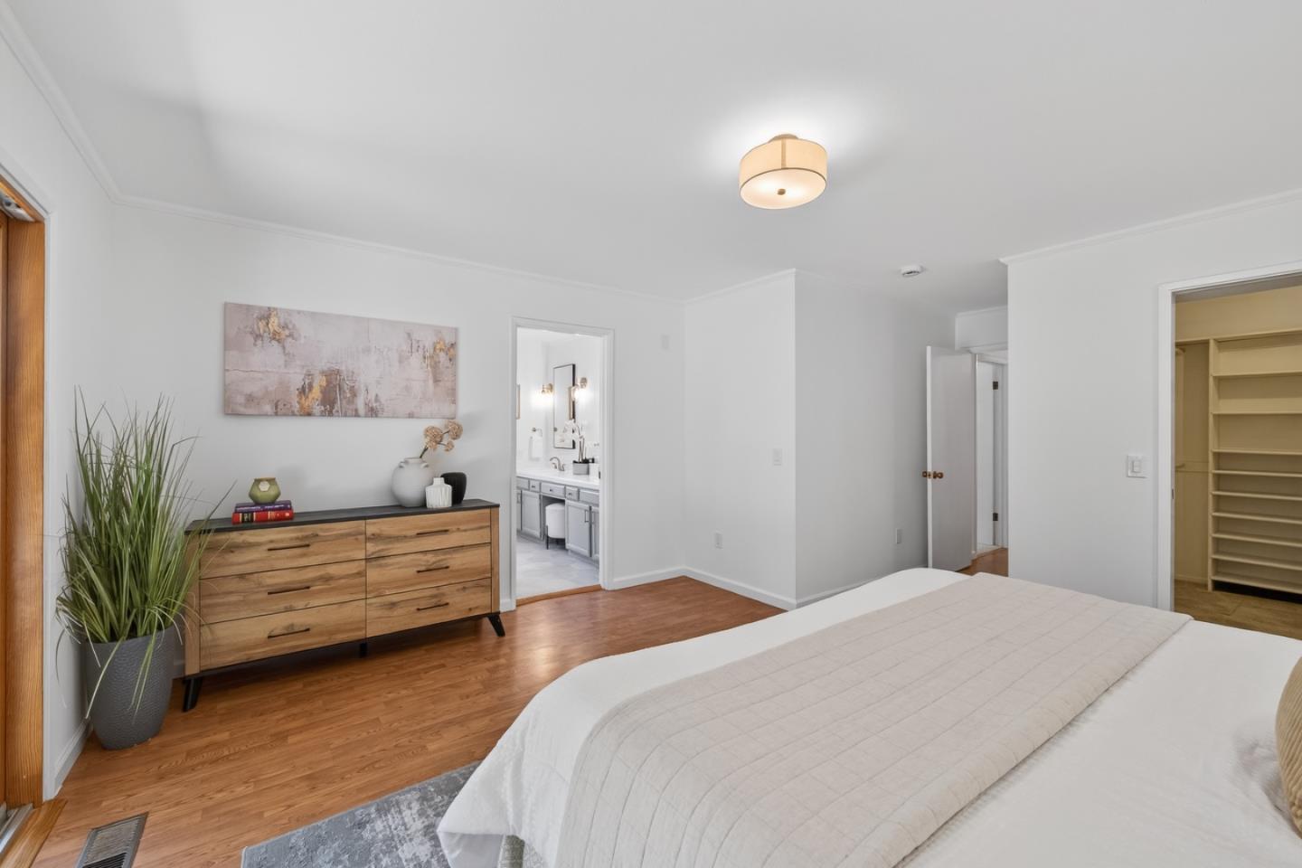 1101 Greenwood Place